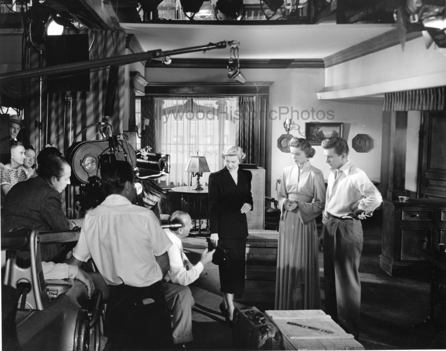 Kirk Douglas, Michael Curtiz, Doris Day, Lauren Bacall Young Man with a Horn 1950 wm.jpg